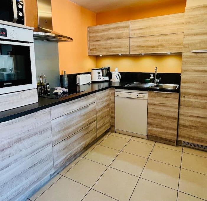 "Clavel 26" Joli T2 En Duplex A 3 Min Des Halles Sète Dış mekan fotoğraf